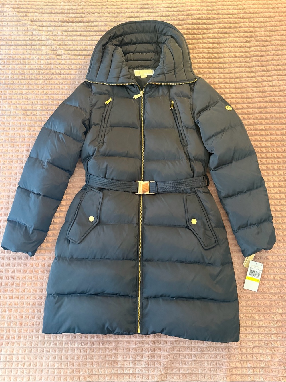 NWT Michael Kors Puffer Coat + Belt, Faux Fur Hood. Cinch Waist. Midnight Blue. - Picture 4 of 13
